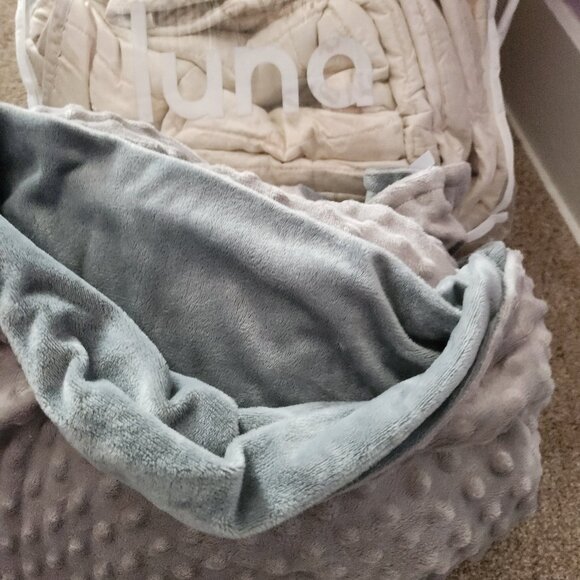 Luna Weighted blanket 15 lb 60 x 80 Beige with Gray Reversible Cover Both New - Picture 5 of 11